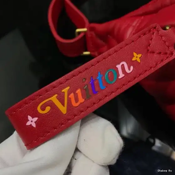 BUMBAG WAVE VUITTON NEW LOUIS 0522